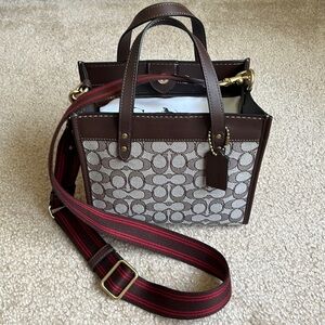 Coach Htf field tote